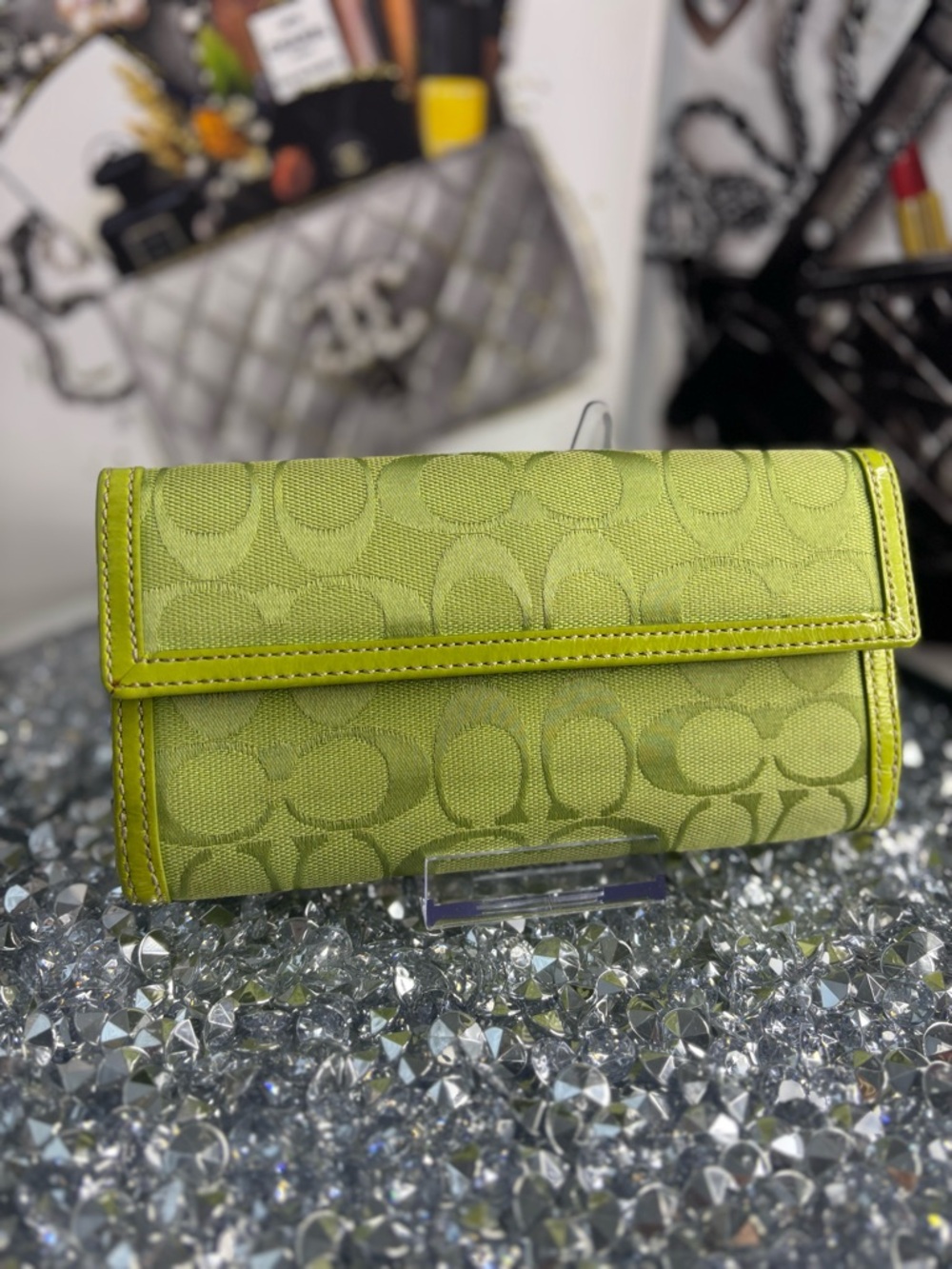 Coach y2k vintage Lime Green Signature Canvas Wallet with Turnlock NWOT - Picture 4 of 16